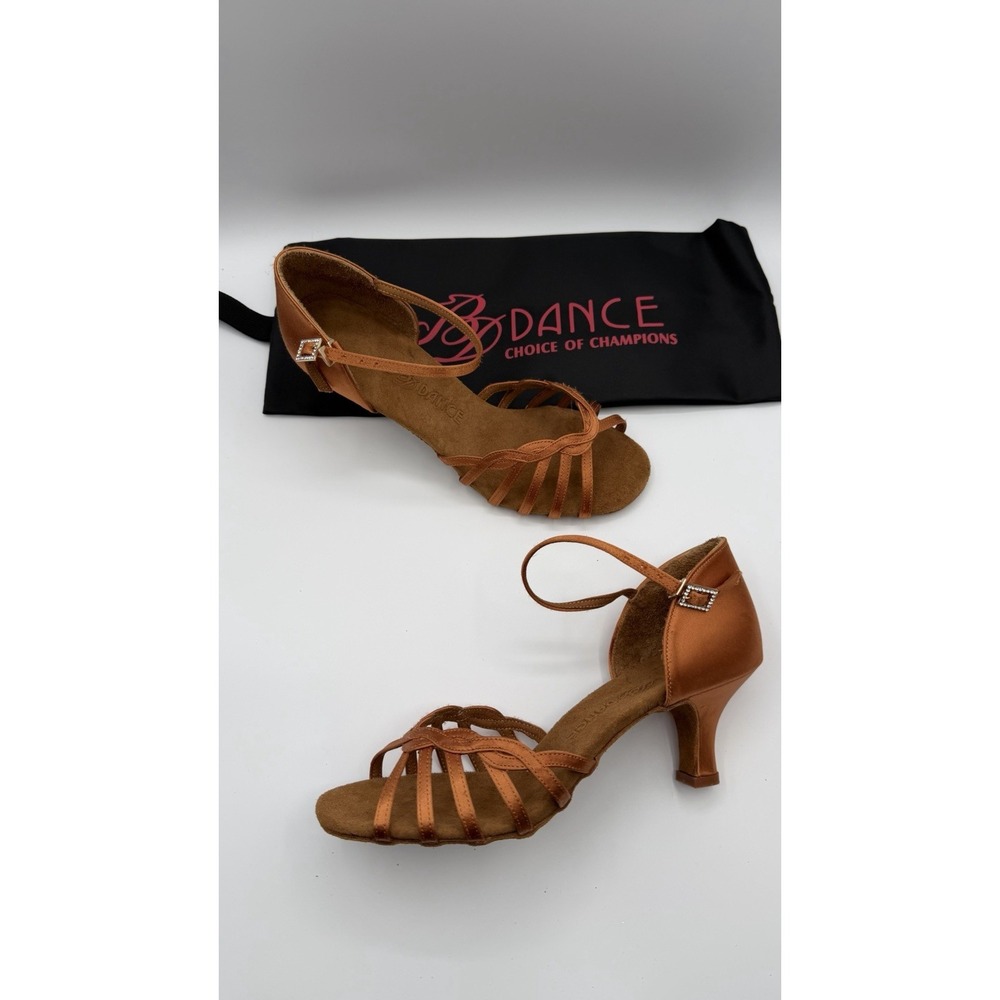 New With Box BD Dance Women's Latin Rhythm Dance Shoes US Size 8  2.5"Heel